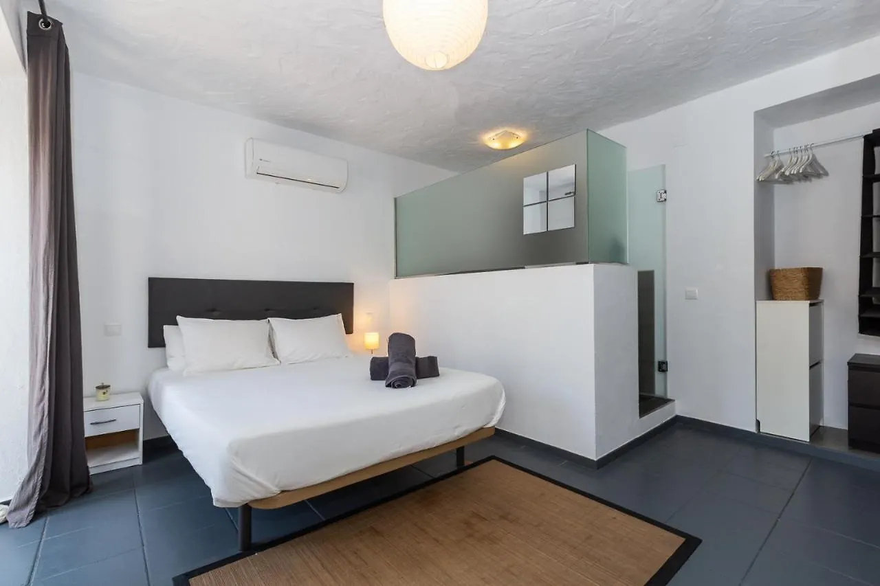 Enjoy Estepona At Our Fully Equipped 2Br Town House, Beach- 1Min