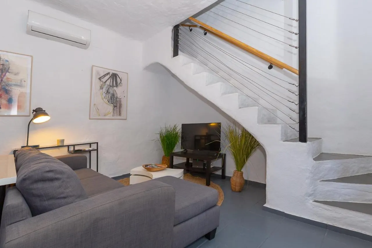 Holiday home Enjoy Estepona At Our Fully Equipped 2Br Town House, Beach- 1Min